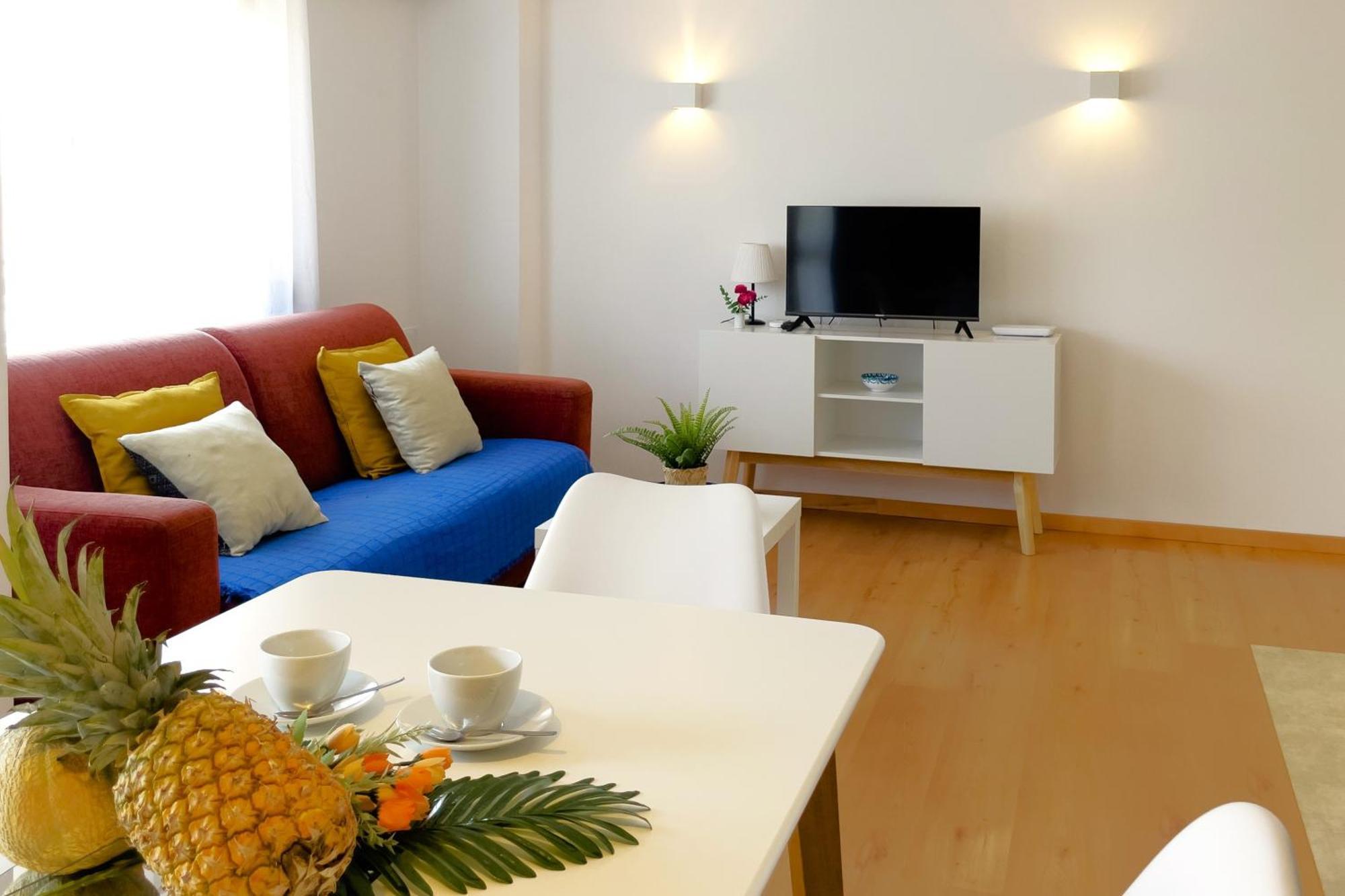 Mediterraneo 508. Fantastic Studio On The Beachfront With Sea Views. มาร์เบยา ภายนอก รูปภาพ